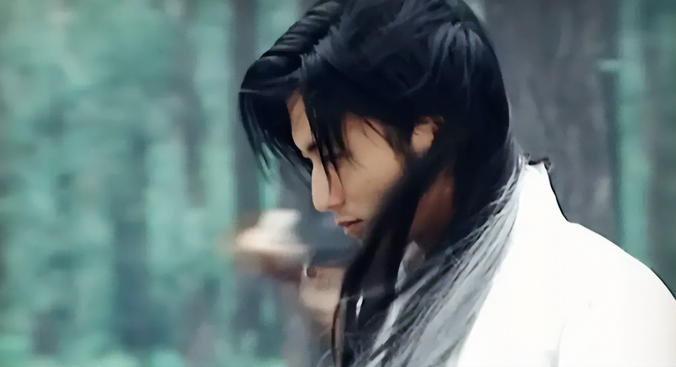 “古装男神”出场别尬演！有人自带BGM，有人一眼万年直接封神