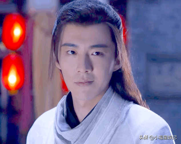 盘点“歪嘴杀”的13位明星，个个惊艳到糖分超标，帅到心坎里了