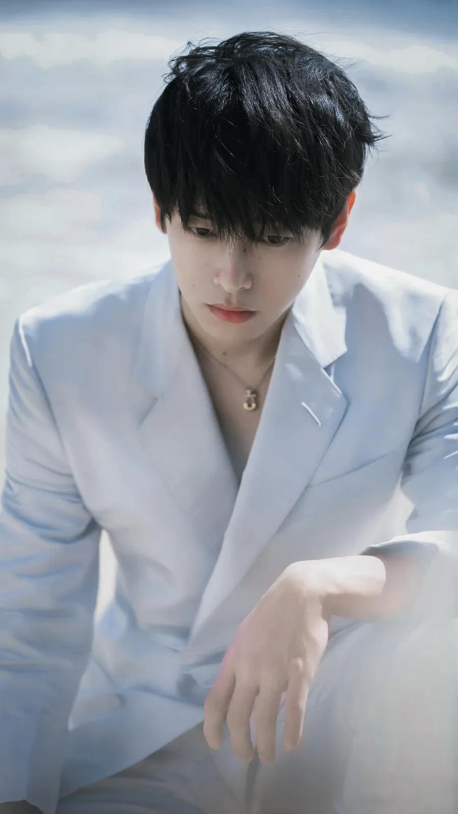 彭昱畅 演员 帅哥 少年感 手机壁纸