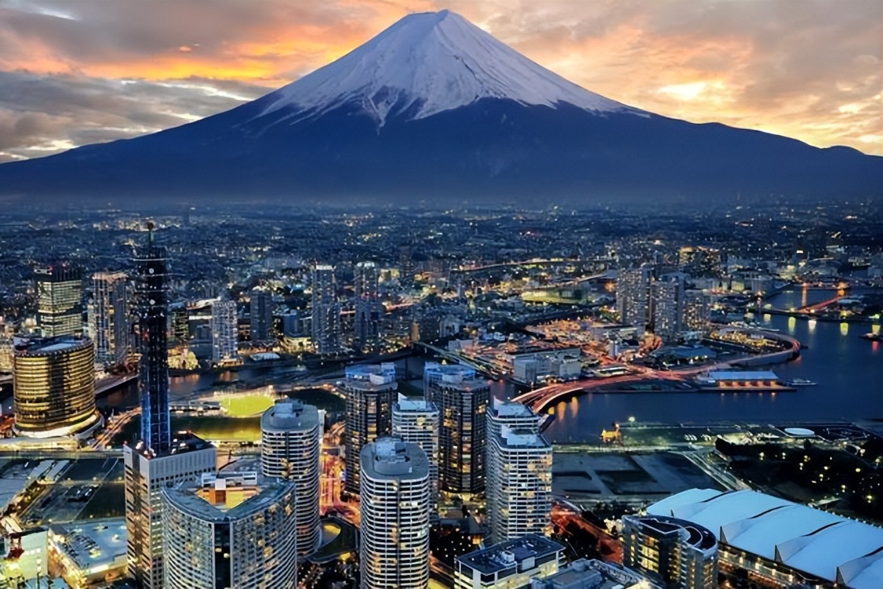 39�ұ�8�ң�������ܼ��������Աȣ�055���ۺ�20������Ʊ���д