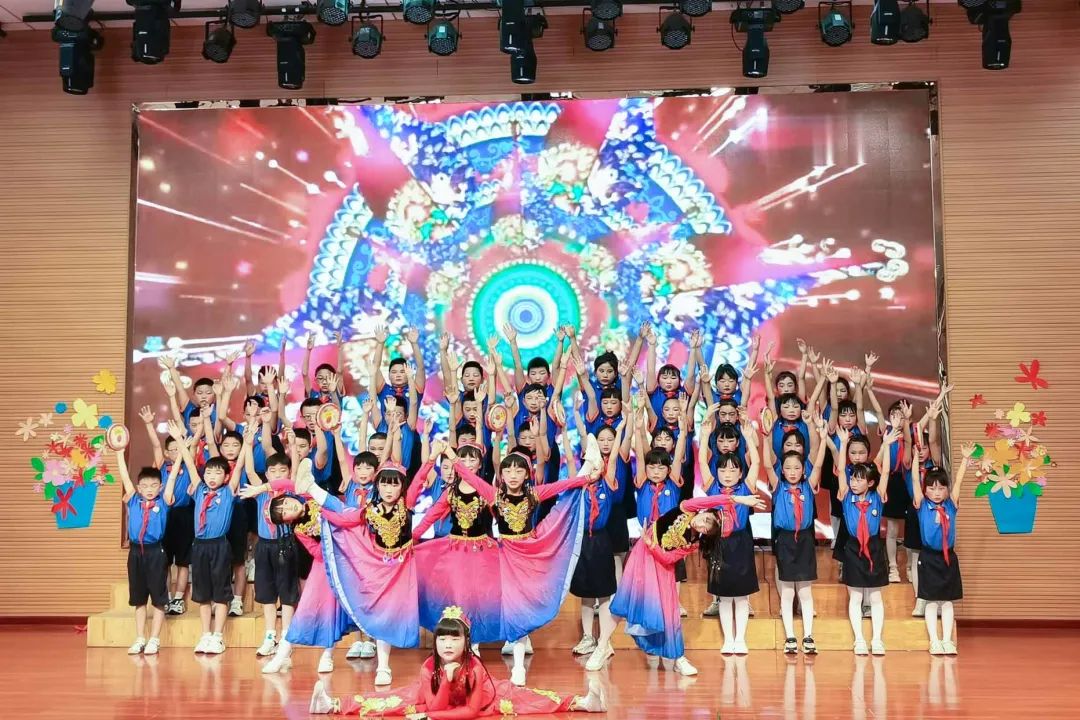“双减”落地，金小有声｜双流区金桥小学举行首届班级合唱展演