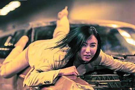 刘嘉玲被劫，谢霆锋入狱，张柏芝险丧命，20年前娱乐圈有多黑暗？