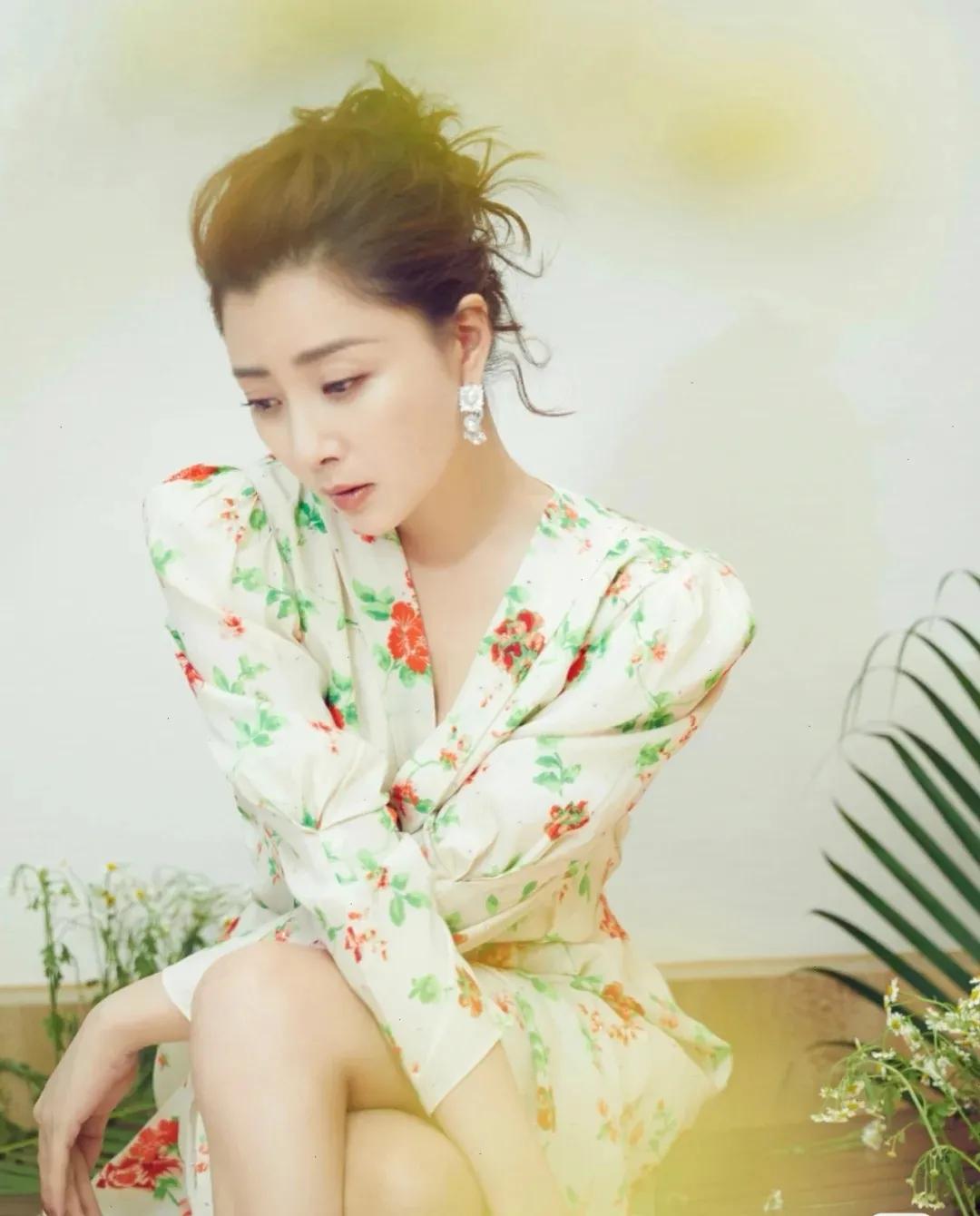 气质绝绝子的殷桃，太美了