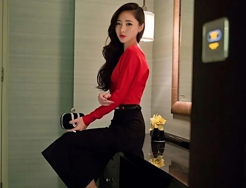 姑娘们红色服饰穿搭 尽显热情奔放的风格 美图合集