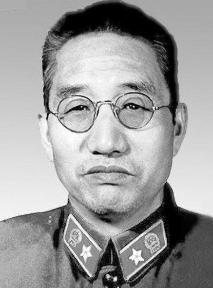 相交41年！毛主席曾先后评价徐向前：开始是“母鸡”，后来是好人