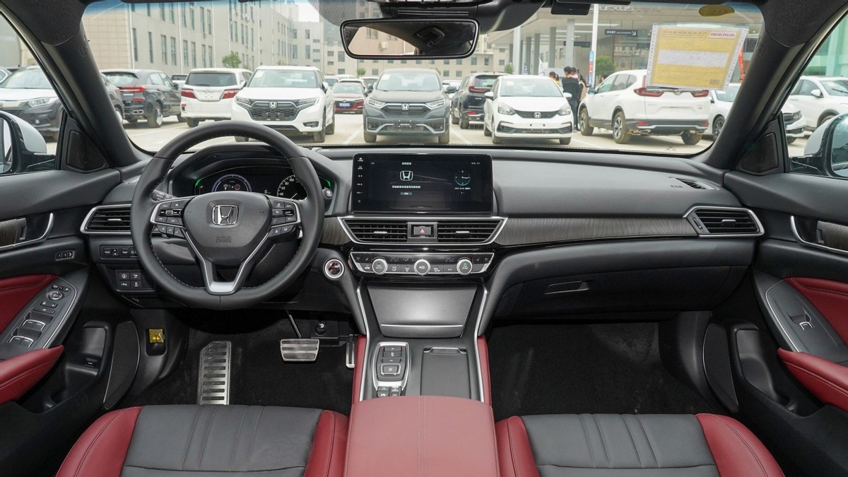 改名如“改命”？本田英仕派月销过万，终于走出雅阁阴影了？