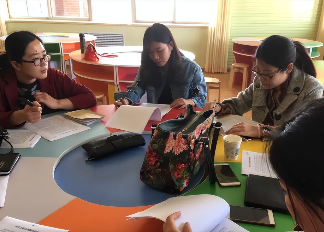 老师副业卖洗发水，家长被“薅羊毛”不敢不买，吃哑巴亏有苦难言