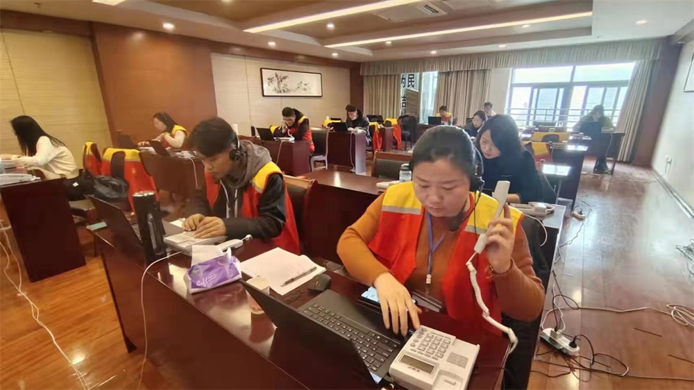 用爱助残，让阳光照进残疾人的心田