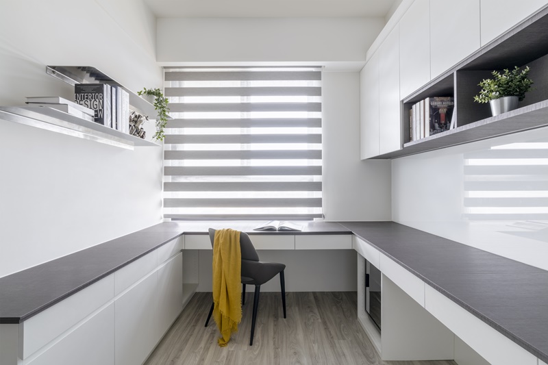 越来越多人选择定制书桌，试过才知道有多爽，不仅省钱还省空间