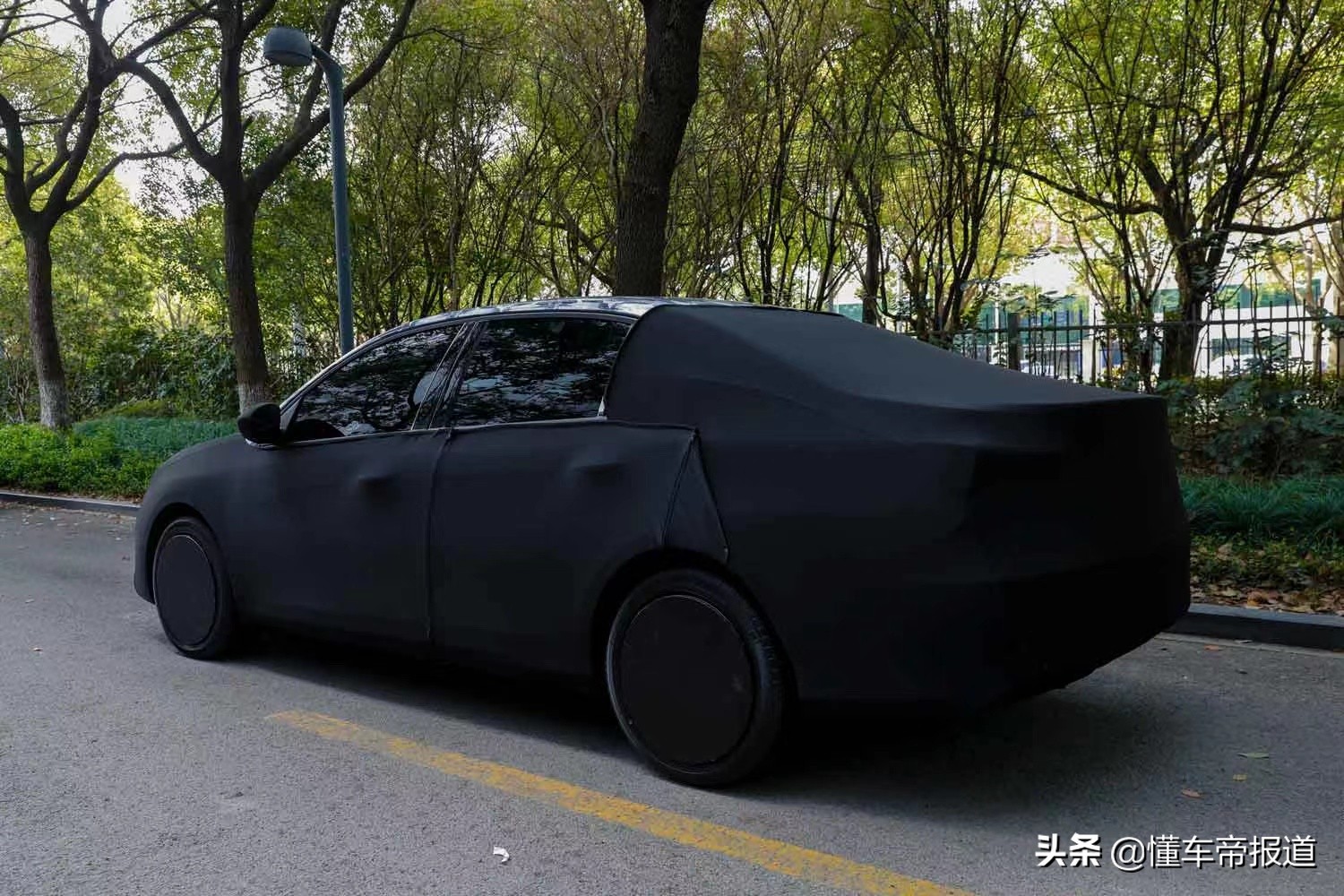 新车｜或对标速腾、轩逸，东风标致三厢轿车曝光