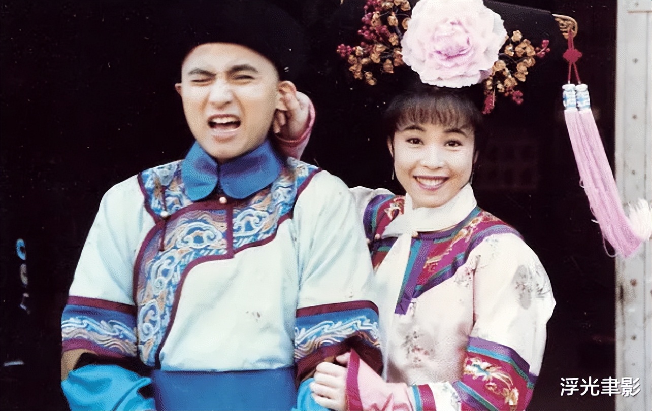 中视咬牙投拍《戏说乾隆》首播周就完胜对手，媒体：俨然复仇者