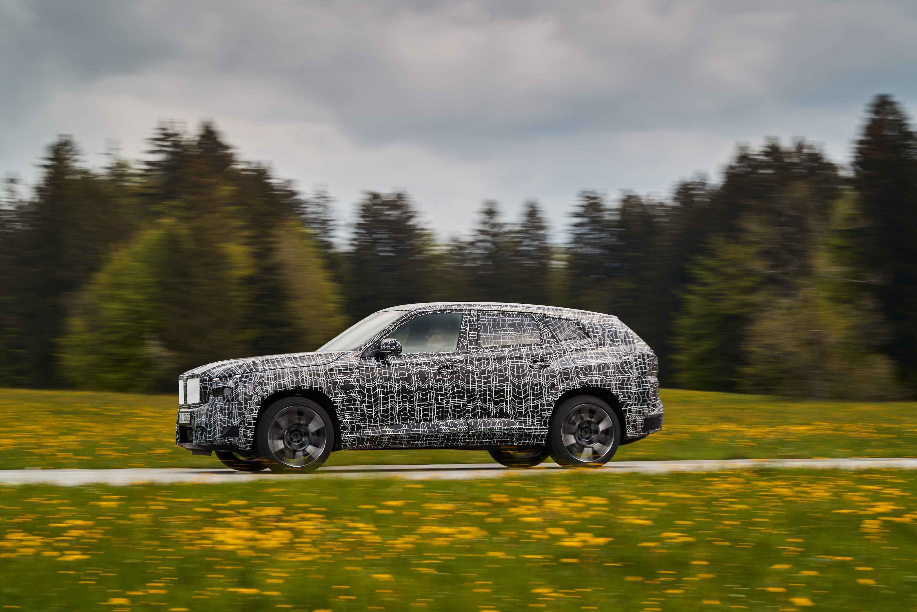 创新 设计 | 加速电动化发展，BMW M引领高性能电动豪华新篇章