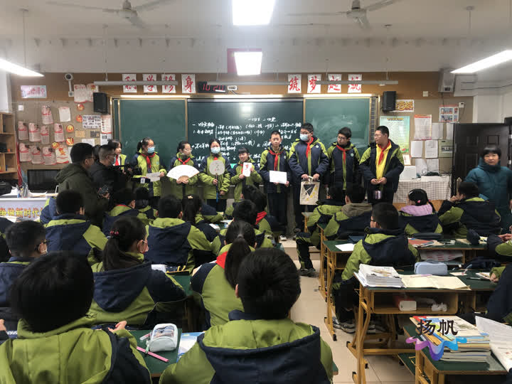 今天我市各中小学开学报到 学生们的寒假作业“不一般”