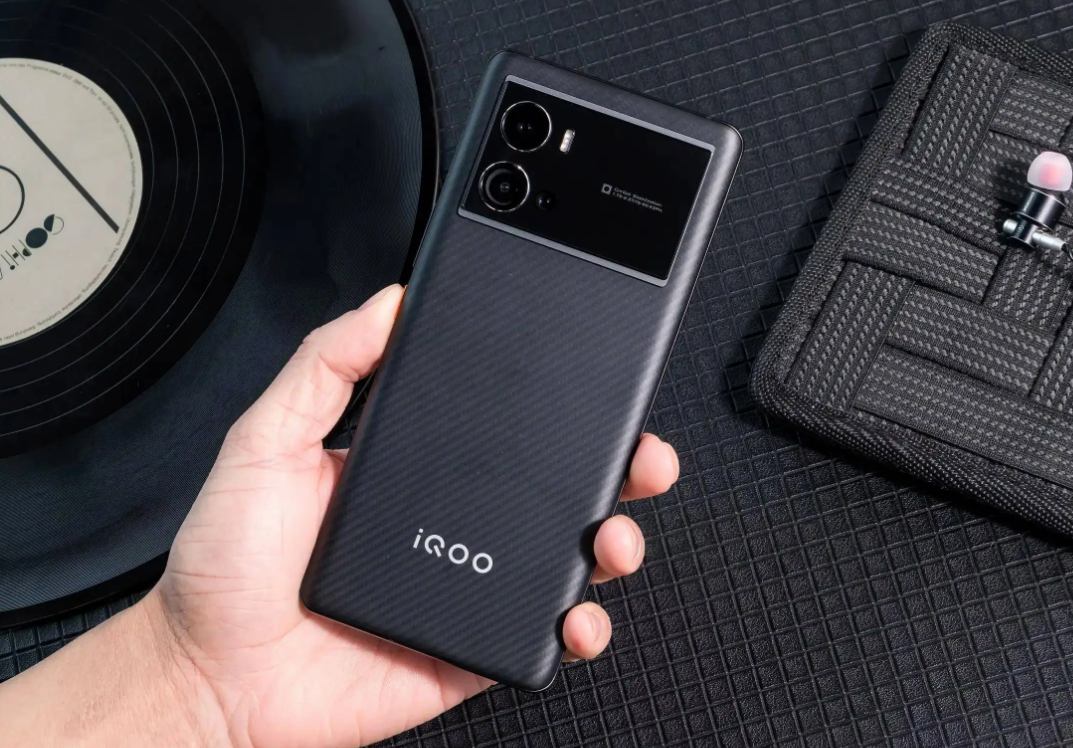 目前公认“好口碑”的3款手机，3000元出头，国产优质手机太香了