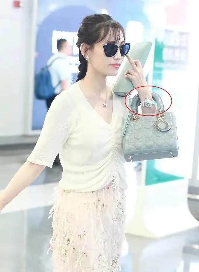 有种“整容”叫王宝强离婚，前妻马蓉变化不大，他却像换个人