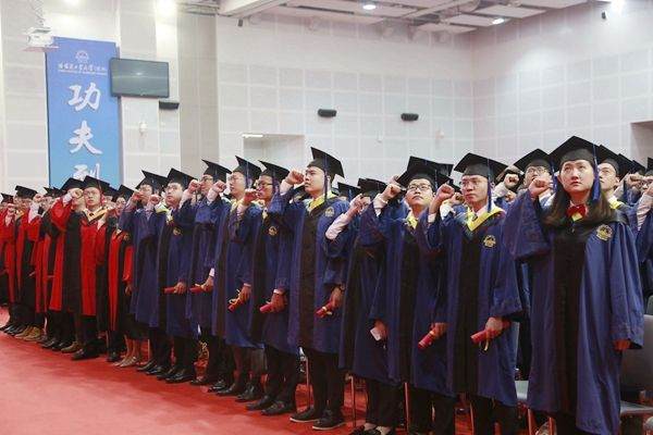 专科院校毕业后也能端上“铁饭碗”，这些学校赶紧收藏，很不错