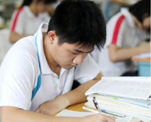 教育部发布2022年工作要点，深入推进“双减”，高三学生要注意了