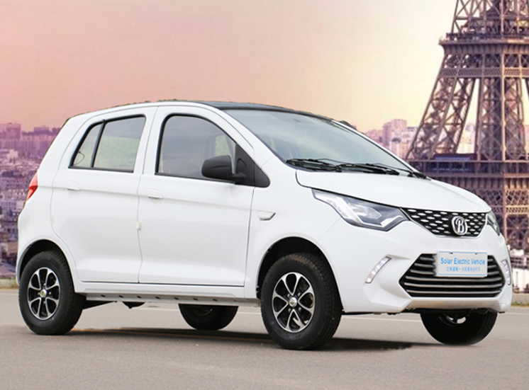 2款可以太阳能充电的低速电动车,老年人出行,不用担心半路断电