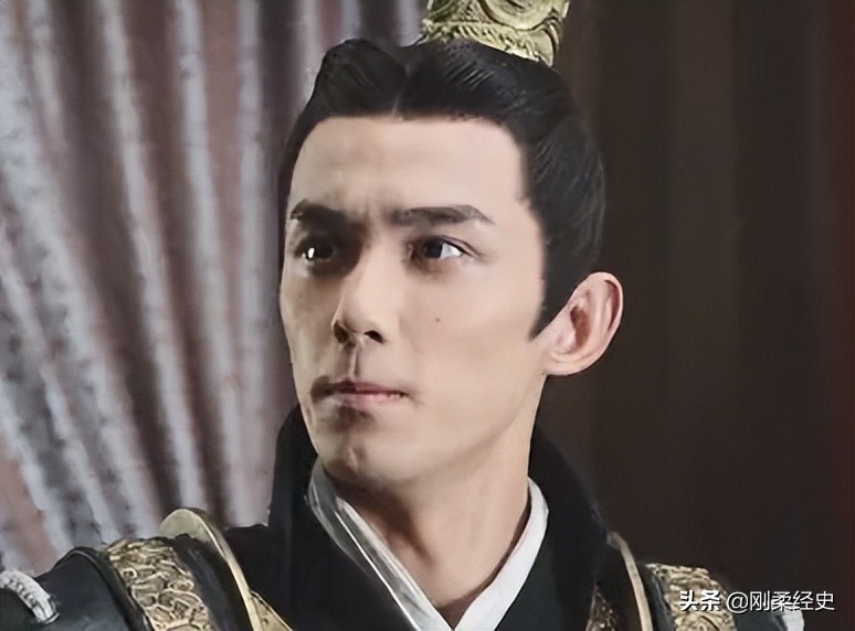 星汉灿烂：疑似“还珠”翻版，“小燕子”附体，满是套路