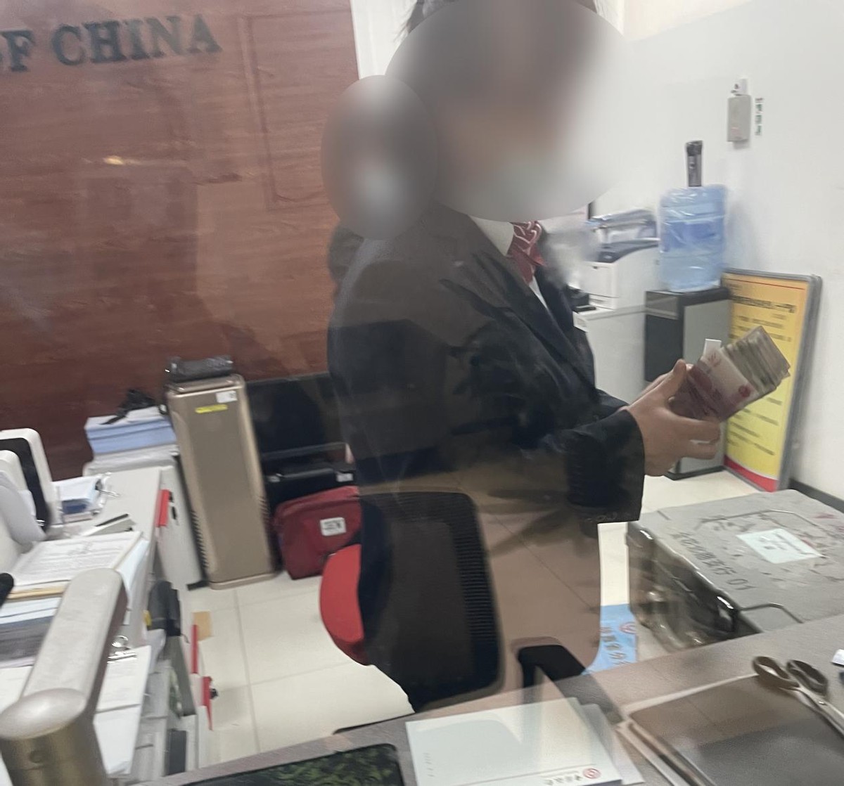 服务态度冷漠、座机无人接听、门口保洁值守 中国银行陕西分行已给出回复