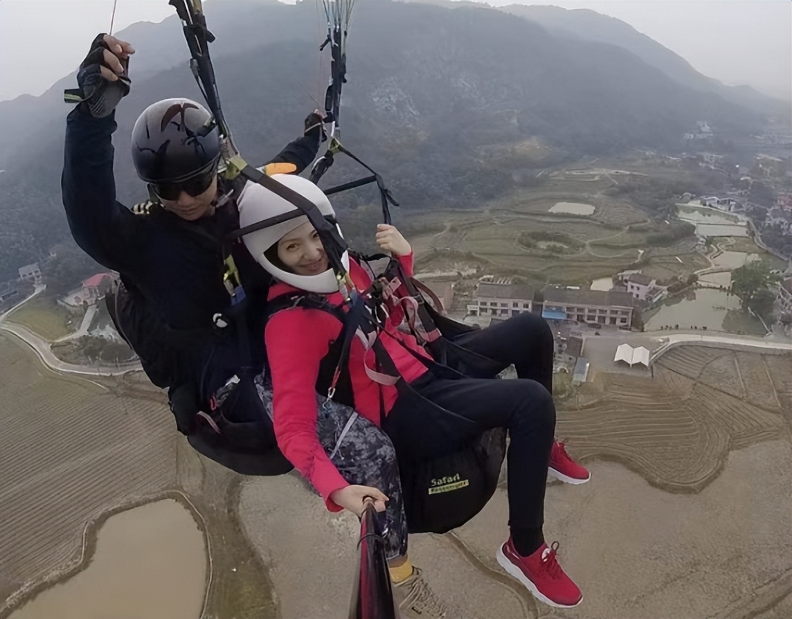 她，前湖南台一姐，22岁全身瘫痪，何炅为她募捐，今43岁无人娶？