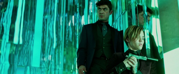 《疾速追杀2》出现的武器比第一部更多，大多数人都认不全