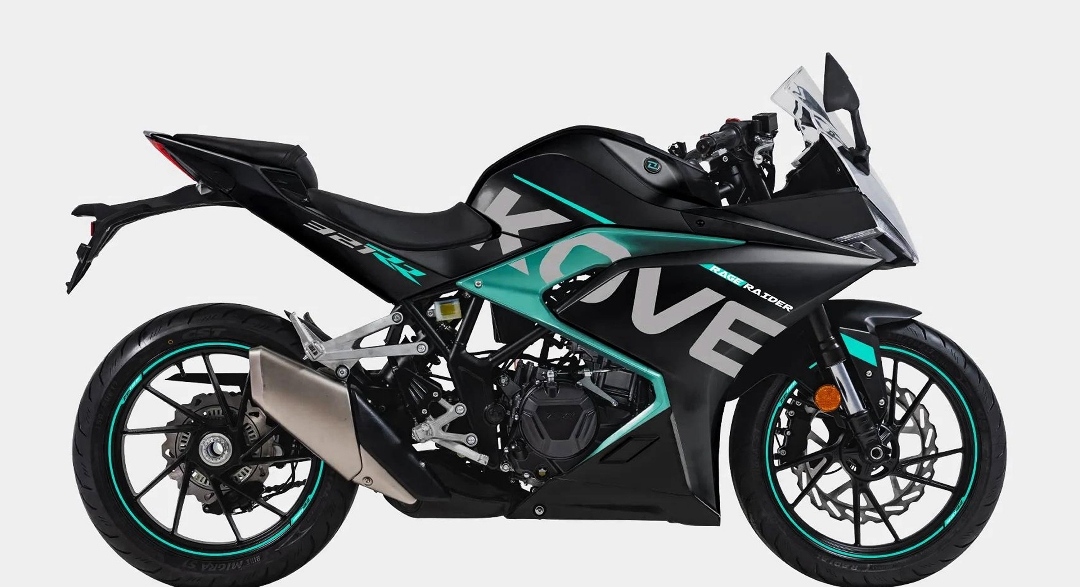 代步为主偶尔跑山，三年内不换车，GSX250R和凯越321RR，怎么选？
