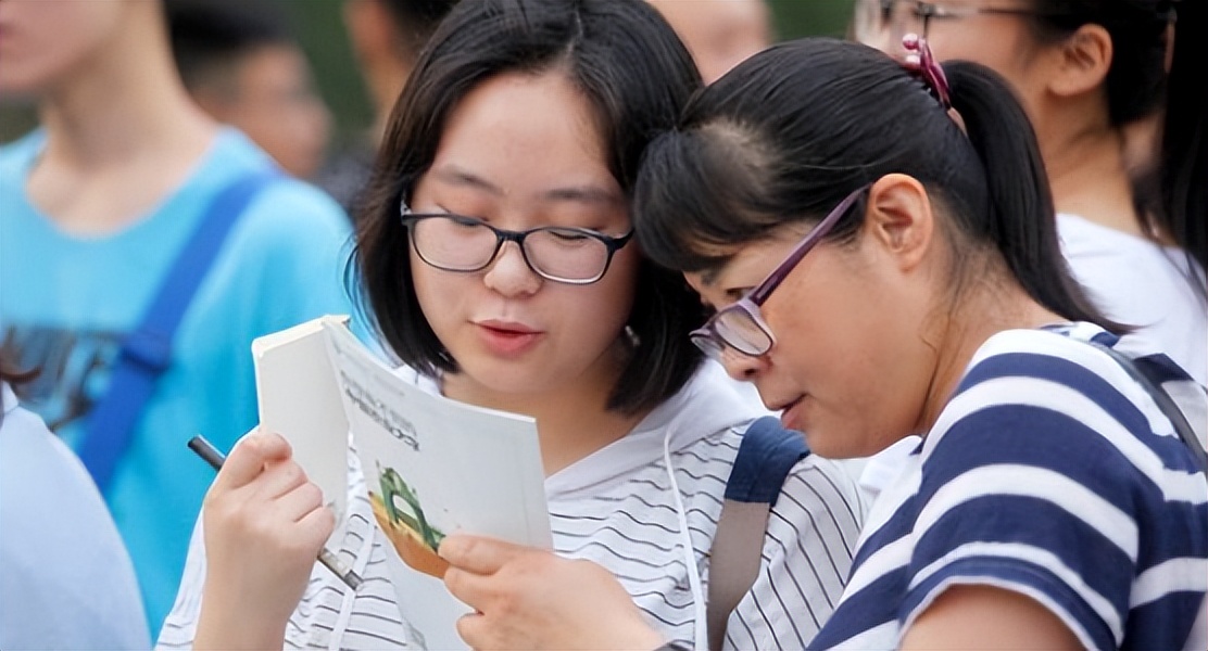 会计越老越吃香(会计越老越吃香嘛)
