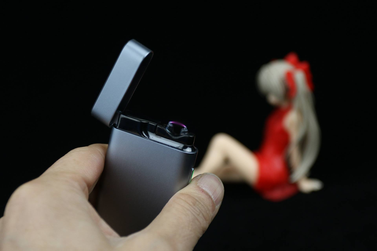 油价再高也不怕，纯电动黑科技 极蜂等离子电弧打火机上手实测