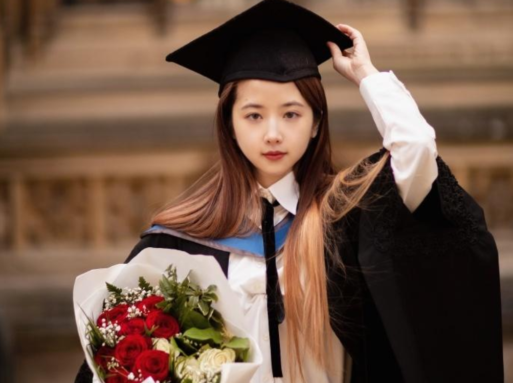 牛津大学中韩学霸情侣，图书馆内“定终身”，感动哭万千网友