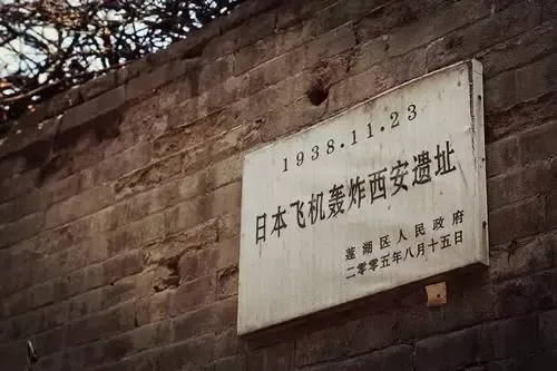 千年古墓发现诡异事件(2003年，西安一农妇为外公迁墓时)