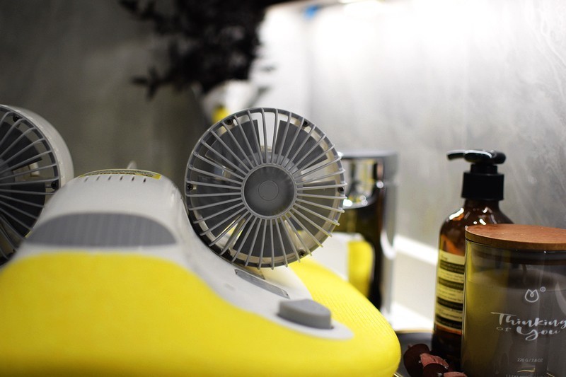 泳池最靓的崽 檬友爆风主义水上动力浮板