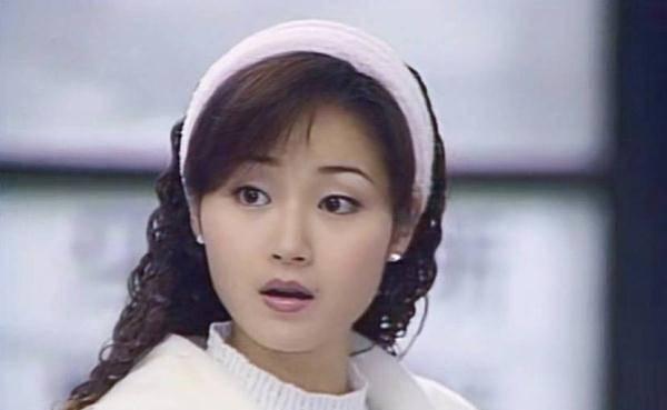 千娇百媚一颗痣，娱乐圈8位“痣美人”，谁最有味道？