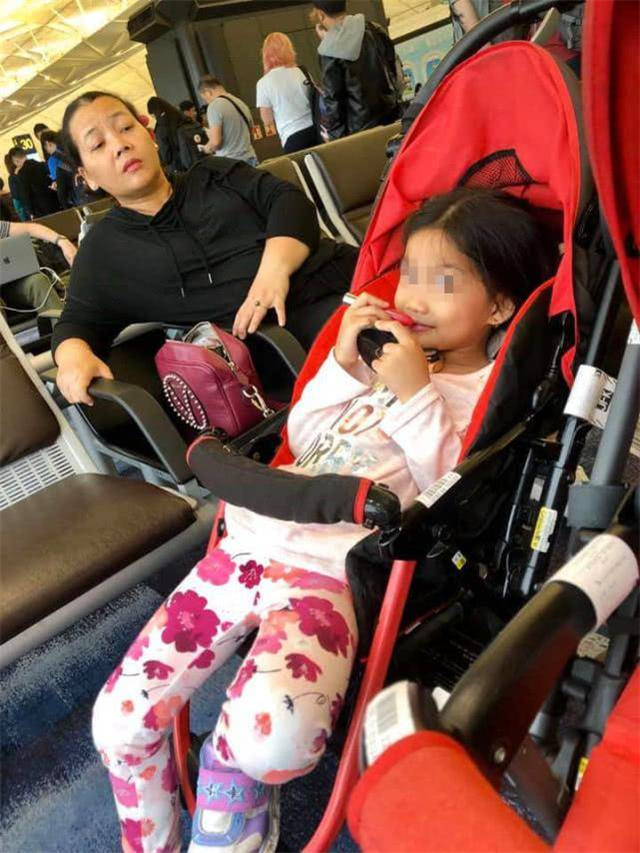 越南女保姆在明星家工作10年，常与明星一家出国旅游住高档酒店