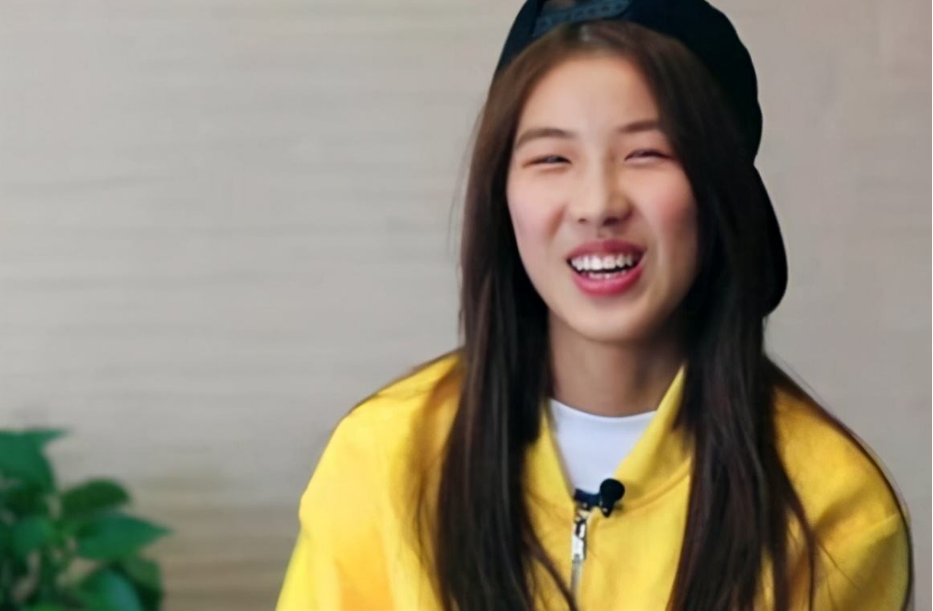 辽宁巨婴：16岁吃饭靠人喂，每天开销过万，开兰博基尼卖手机壳