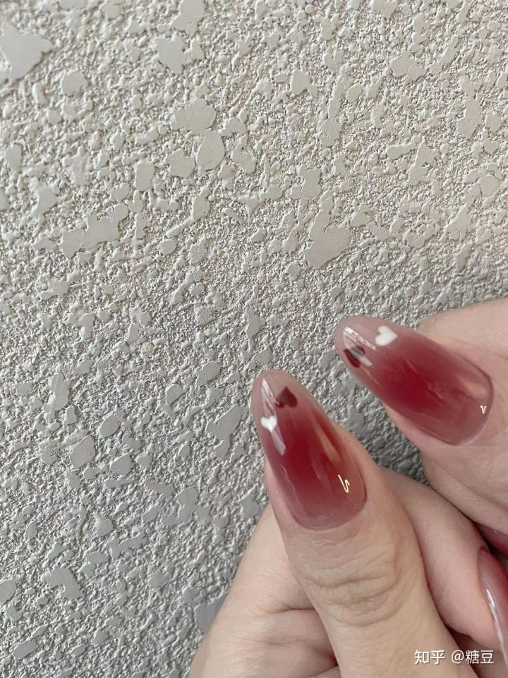 美甲美睫培训学校学费多少？