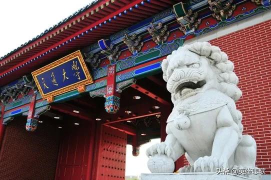 作为同城双子星，复旦与上交谁才是上海第一高校？