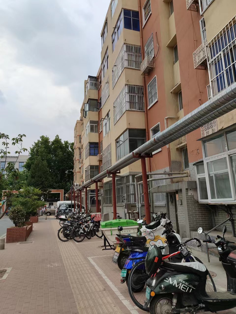 郑州金水区 | 90年代老房，70㎡现代简约风，全屋收纳翻倍
