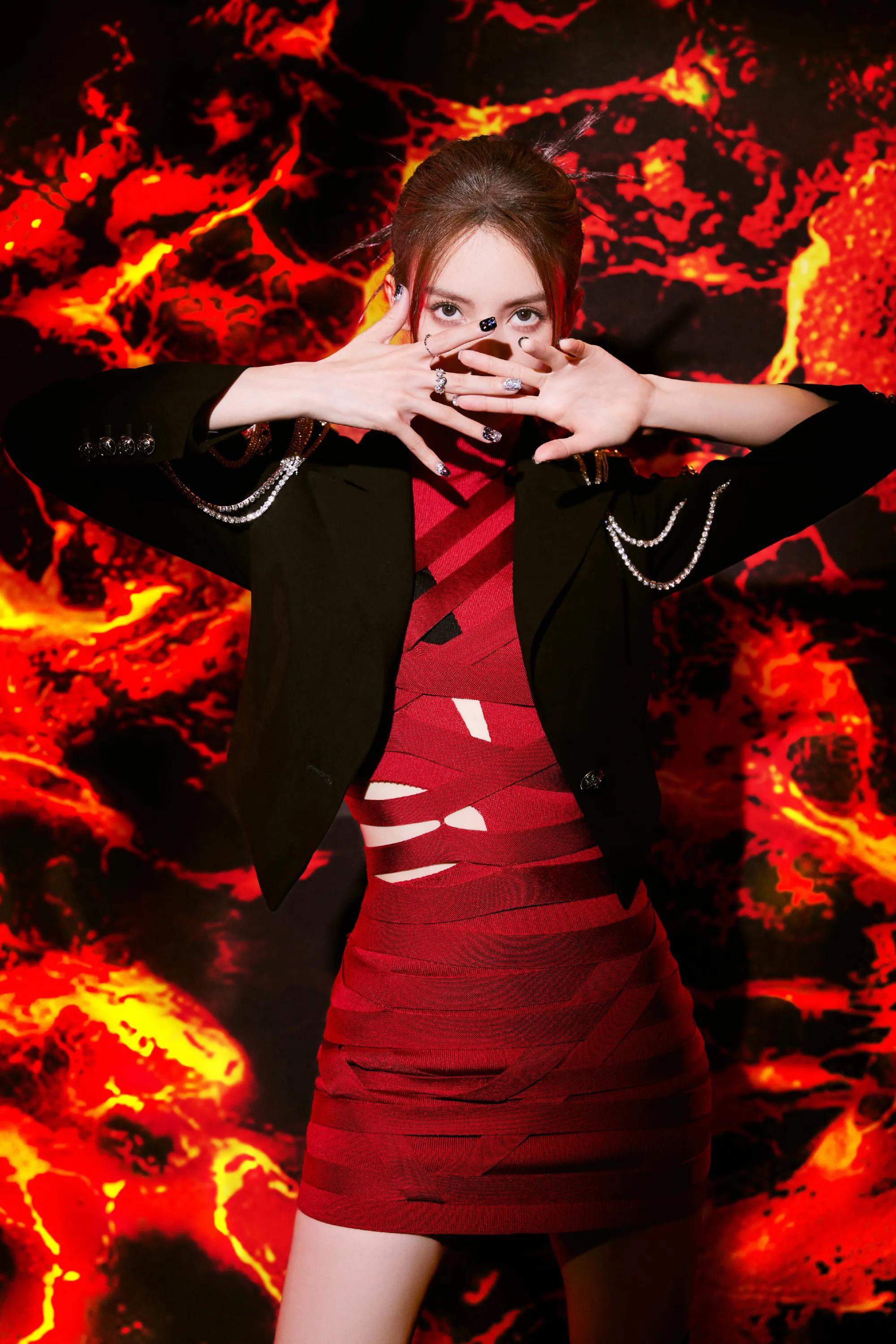 金晨炙热火焰大片