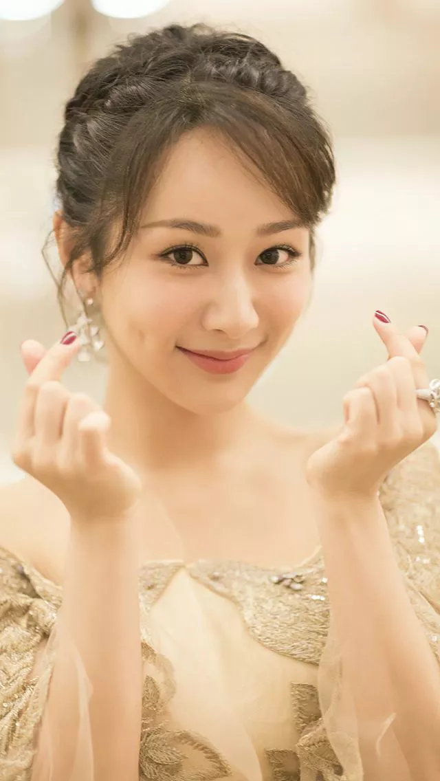 请欣赏50位明星的甜美微笑