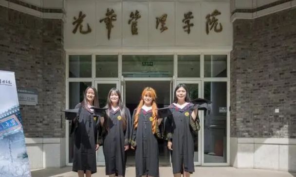 广西女生高考时“神游”，听到铃响才反应过来，她考到哪里了呢？