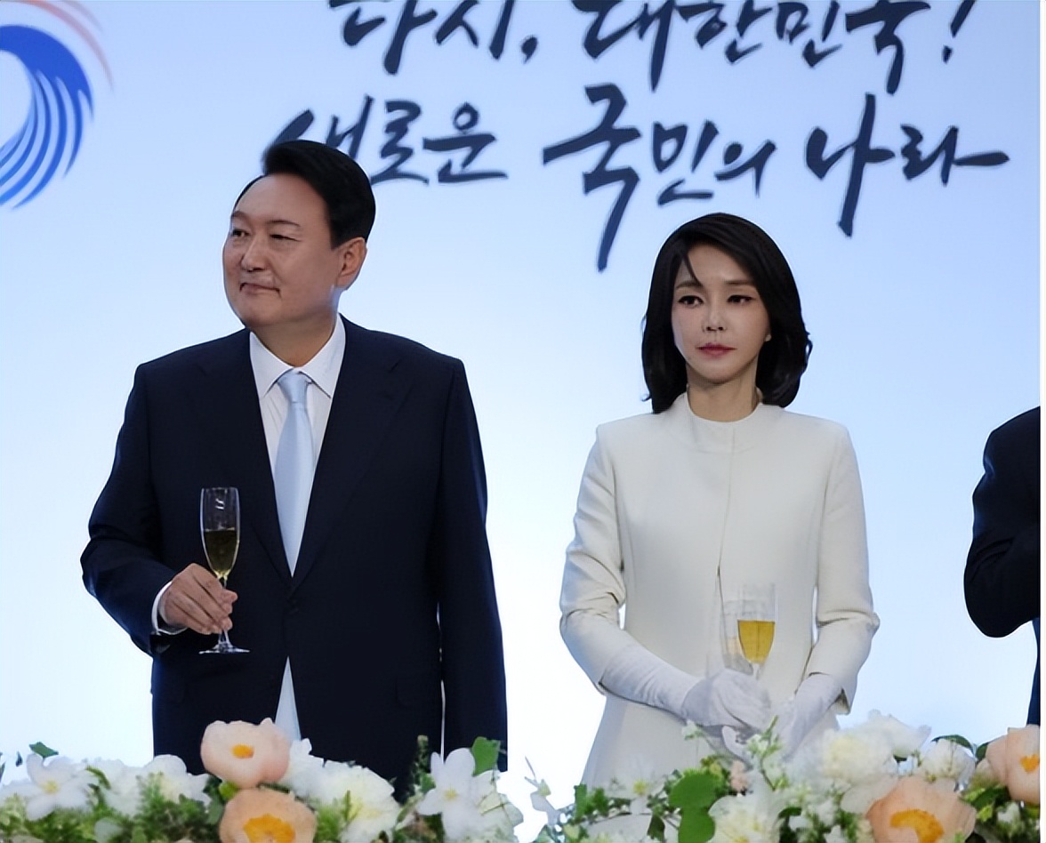 如何识别“真假白富美”？韩剧《安娜》造假骗倒上流社会