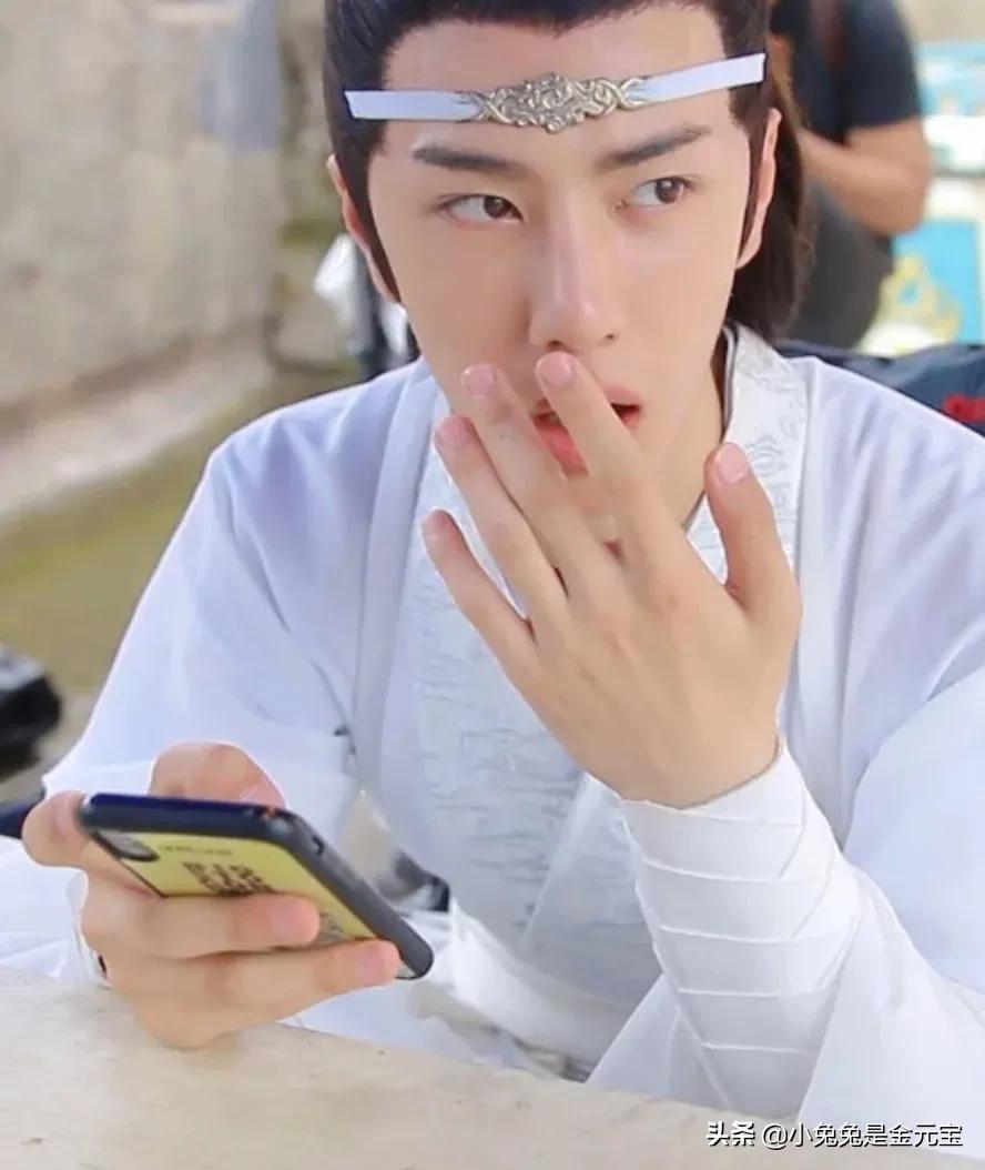 真的白瓷娃娃，中国风的王一博