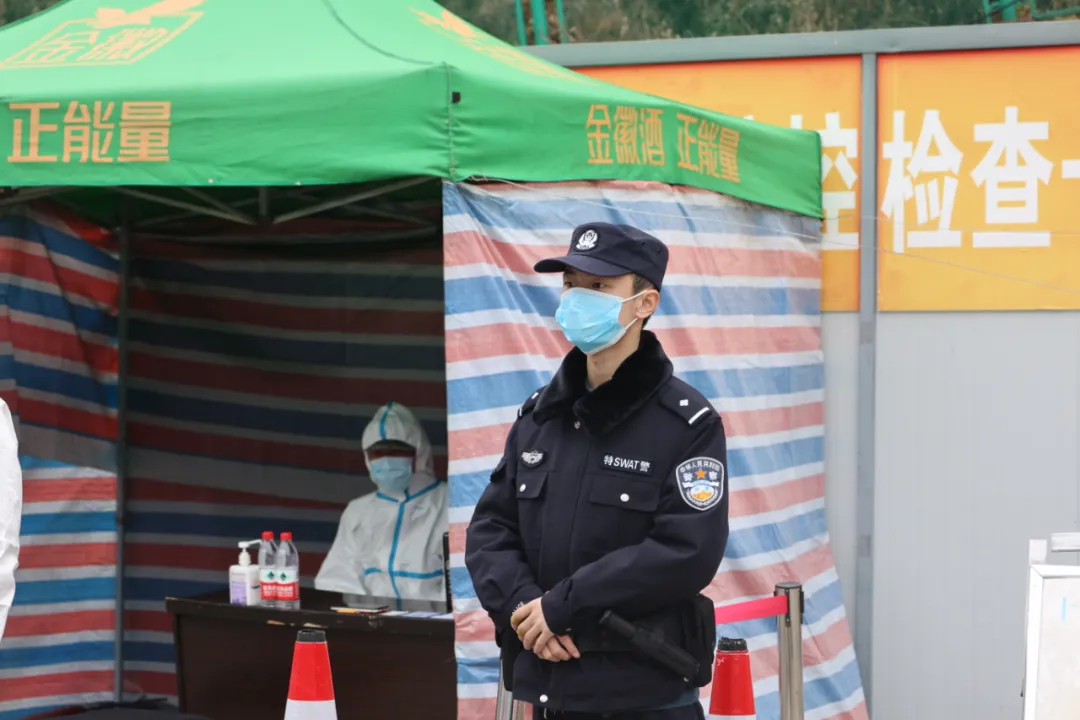 「汉中公安」请战书 红手印 这是他们“逆”行路上的最真诠释