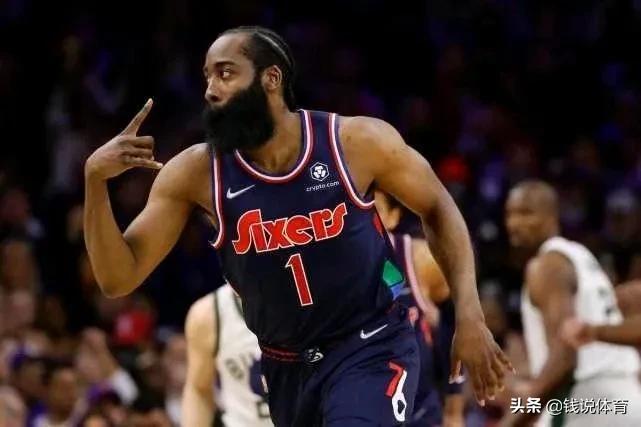 nba快船队现在有哪些球员(快船15人豪阵浮现，天赋满满；76人报价杜兰特；怀斯曼言论惹争议)