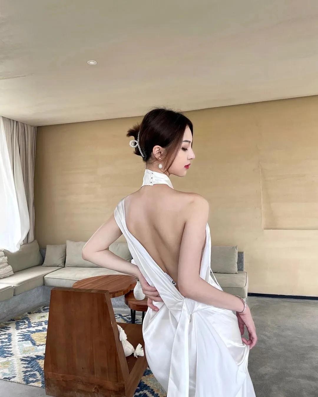 中国十大乳神排行榜,最美乳神是樊玲(喷血写真图)
