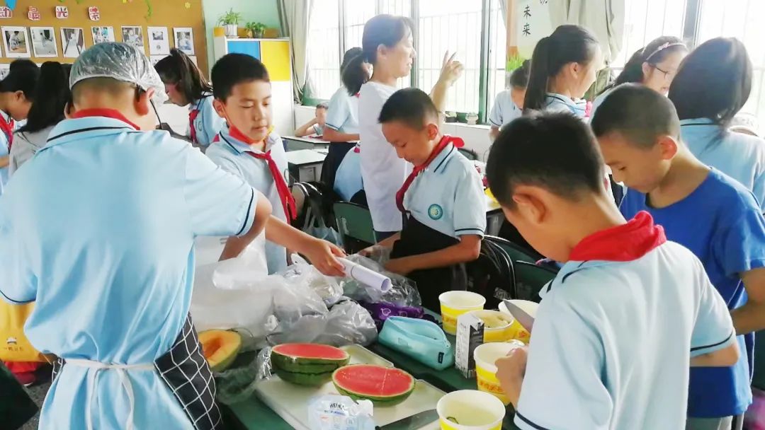 南湖小学举行“劳动教育实践周”主题活动