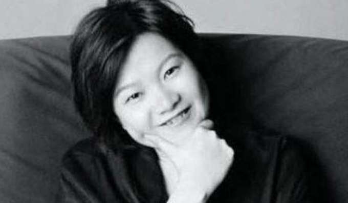 曾力挺章子怡，甩陈凯歌骂王思聪，“名门痞女”洪晃到底什么来头