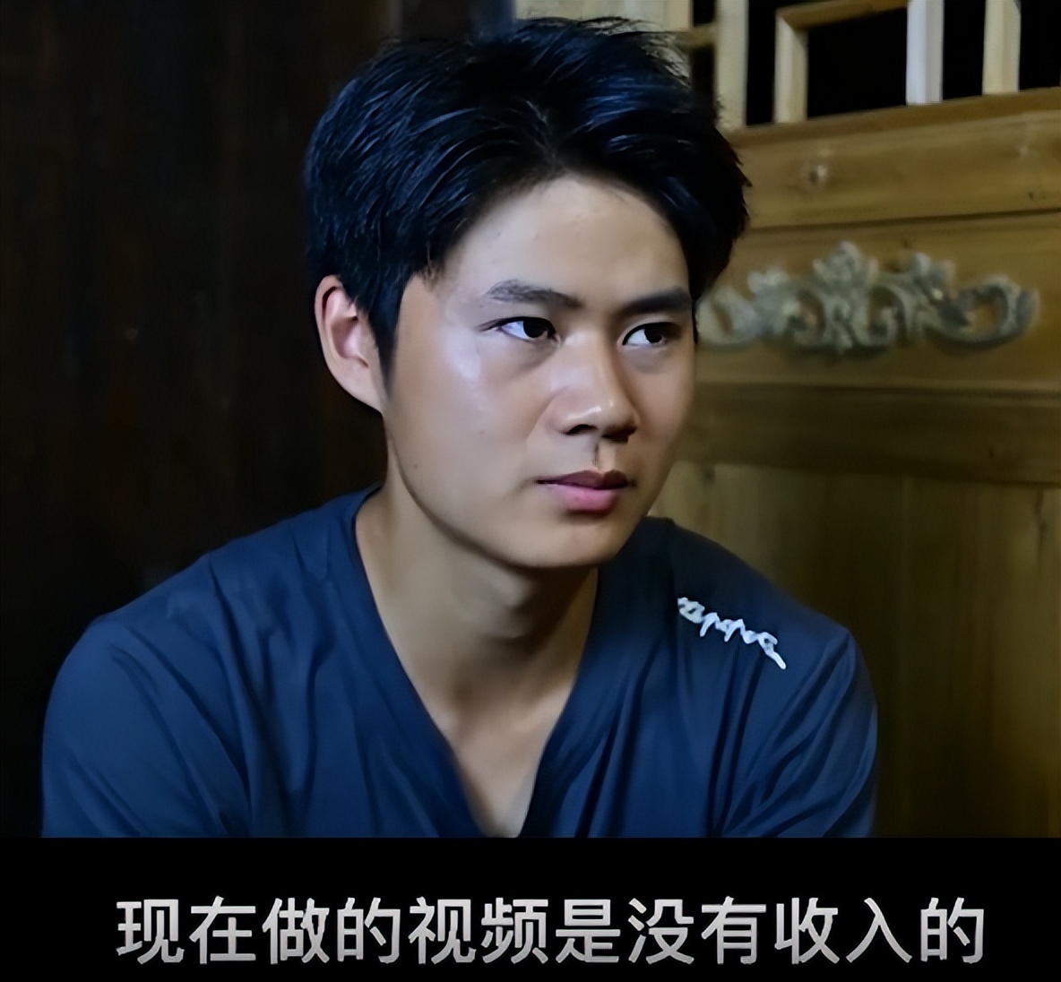 念乡人周周:陪伴病母,供姐姐上学,坐拥1100万粉丝却不直播带货