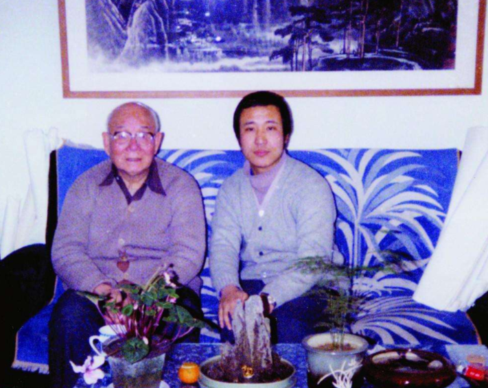 2011年，53岁画家杨彦娶21岁非洲学生，老来得子后为何剃度出家？